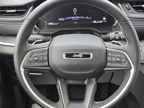 New 2025 Jeep Grand Cherokee L Altitude image 27