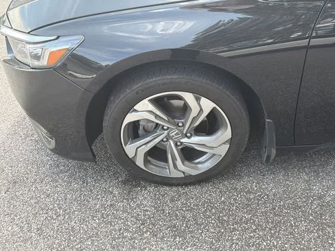 Used 2018 Honda Accord EX-L image 9
