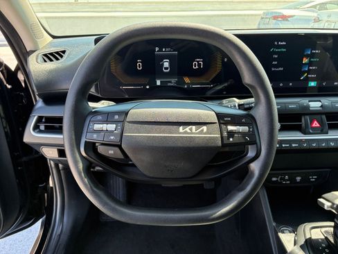 Used 2025 Kia K4 FWD image 27