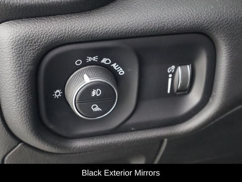 Used 2023 RAM 1500 Big Horn AWD/4WD image 22