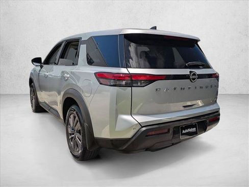 Certified 2023 Nissan Pathfinder S AWD/4WD image 8