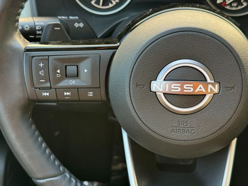 Used 2023 Nissan Rogue SV w/ SV Premium B Package FWD image 20