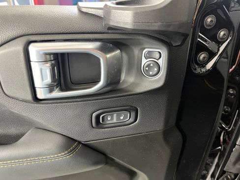 Used 2025 Jeep Wrangler Unlimited Rubicon 392 AWD/4WD image 24