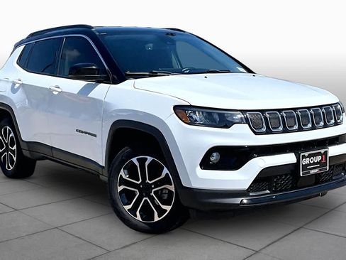 Used 2022 Jeep Compass Limited AWD/4WD image 3