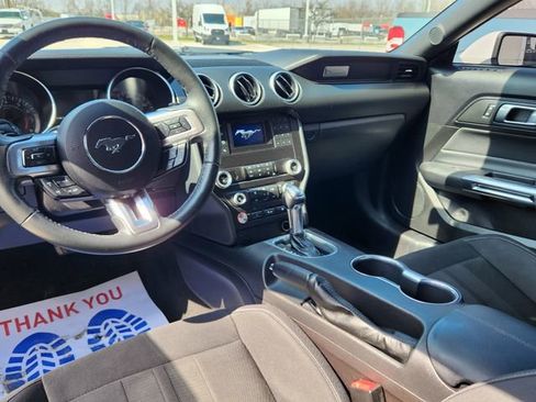 Used 2019 Ford Mustang Coupe image 11