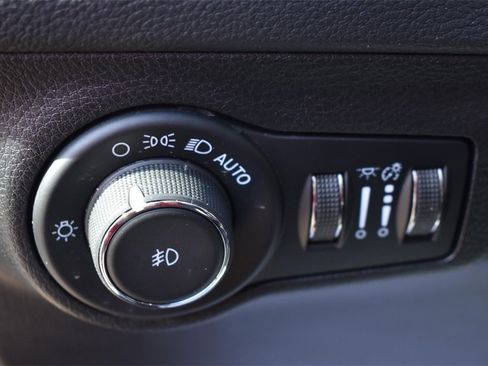 Used 2021 Jeep Compass Limited image 26
