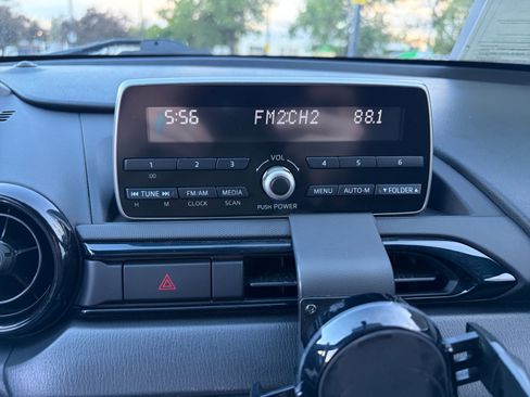 Used 2016 MAZDA MX-5 Miata Sport RWD image 28
