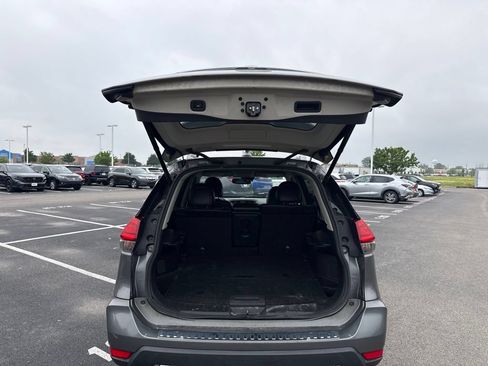 Used 2017 Nissan Rogue SL AWD/4WD image 10
