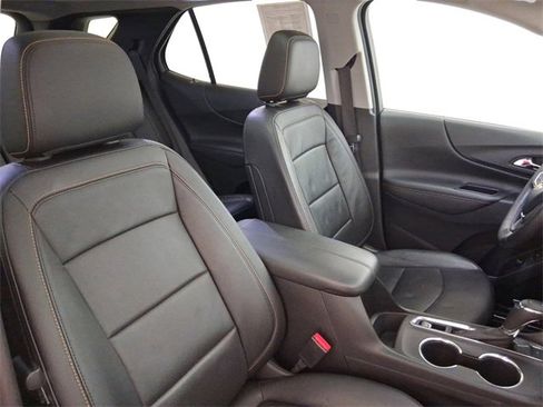 Used 2018 Chevrolet Equinox Premier image 14