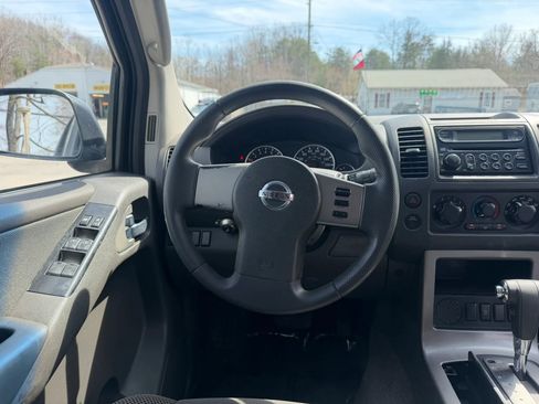 Used 2007 Nissan Pathfinder S RWD image 30
