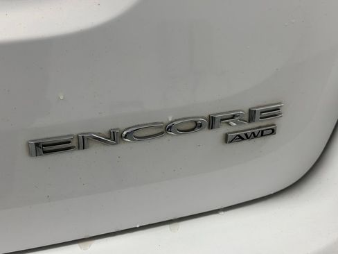 Used 2020 Buick Encore Preferred AWD/4WD image 21