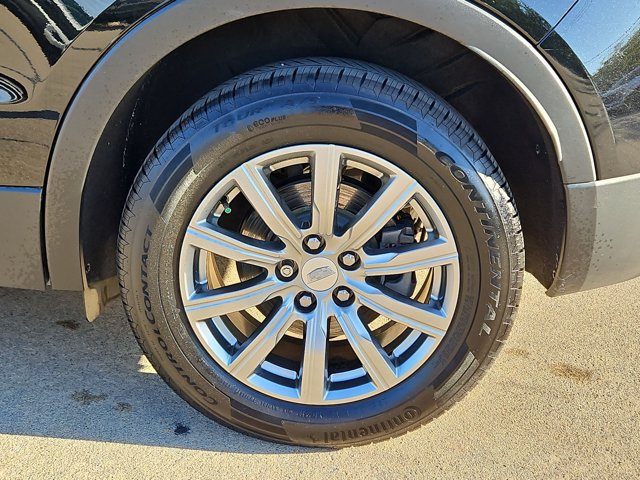 Used 2021 Cadillac XT4 Premium Luxury FWD image 24
