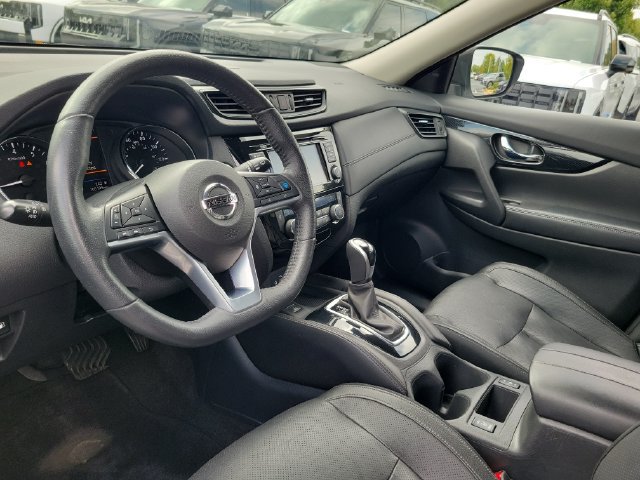 Used 2019 Nissan Rogue SL FWD image 12