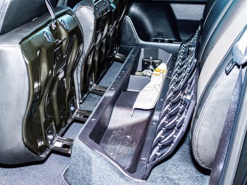 Used 2018 Toyota Tacoma SR image 26