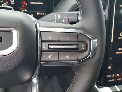 New 2026 GMC Yukon XL Denali w/ Denali Reserve Package image 37