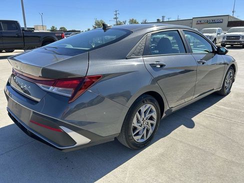 Used 2024 Hyundai Elantra SEL image 35
