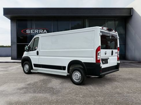 Used 2025 RAM ProMaster 2500 w/ U-Haul Equipment Group FWD image 3