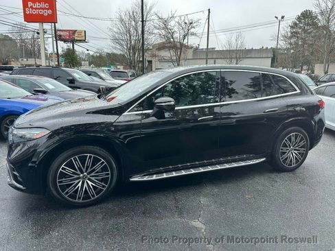 Used 2023 Mercedes-Benz EQS 580 4MATIC SUV image 31