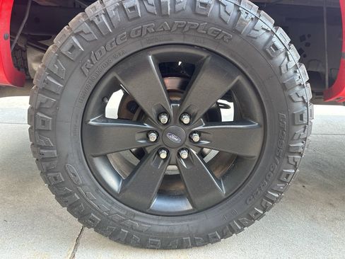 Used 2014 Ford F150 FX4 w/ FX Appearance Package AWD/4WD image 23