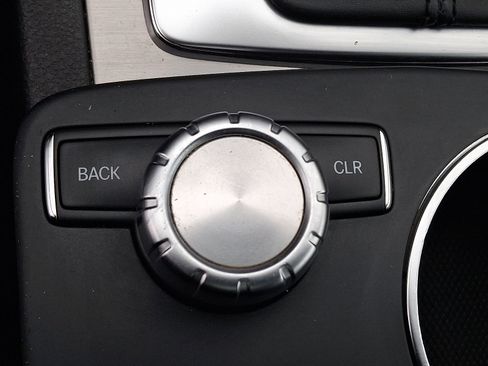 Used 2013 Mercedes-Benz C 300 Sport image 24