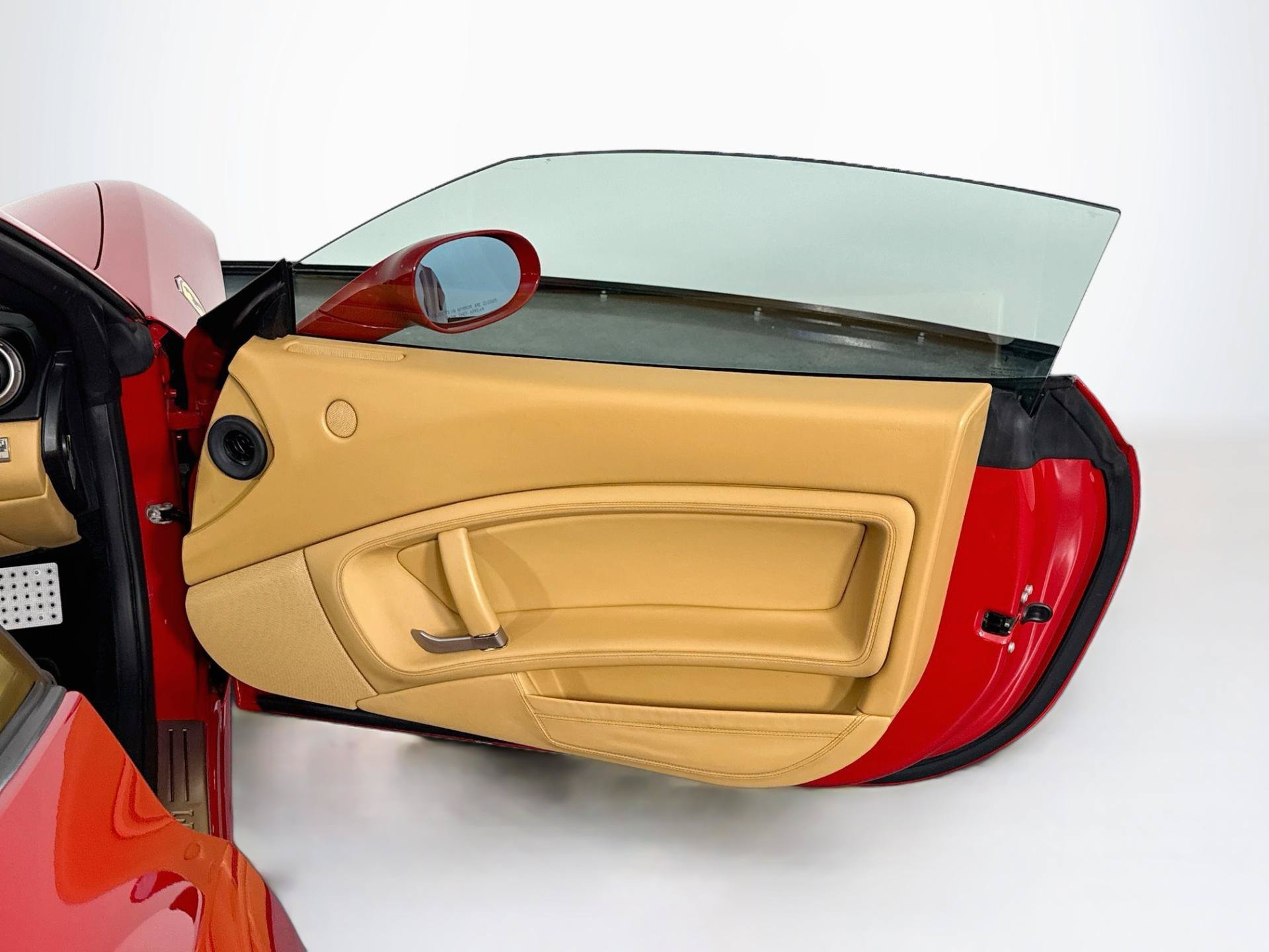 Used 2010 Ferrari California RWD image 74