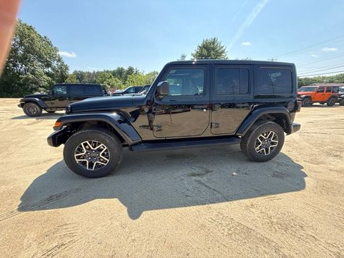 New 2026 Jeep Wrangler Unlimited Sahara AWD/4WD image 2