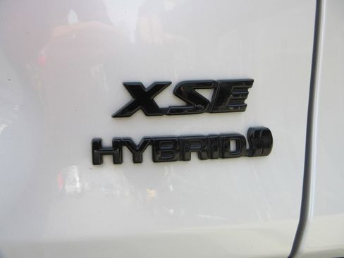 Used 2023 Toyota RAV4 XSE image 9