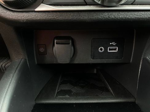 Used 2025 Nissan Versa SV image 23