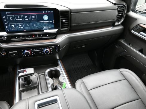 Used 2022 GMC Sierra 1500 SLT w/ SLT Premium Plus Package image 38