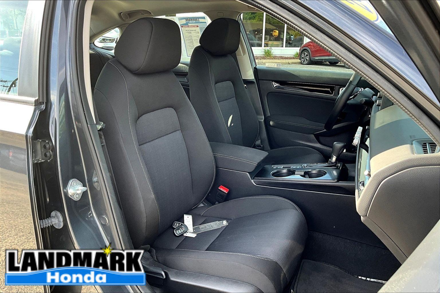 Used 2024 Honda Civic EX image 7
