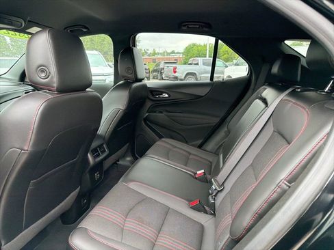 Certified 2022 Chevrolet Equinox RS w/ Infotainment Package FWD image 6