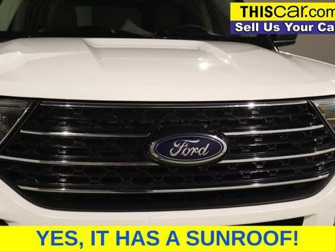 Used 2023 Ford Explorer XLT w/ Equipment Group 202A RWD image 12