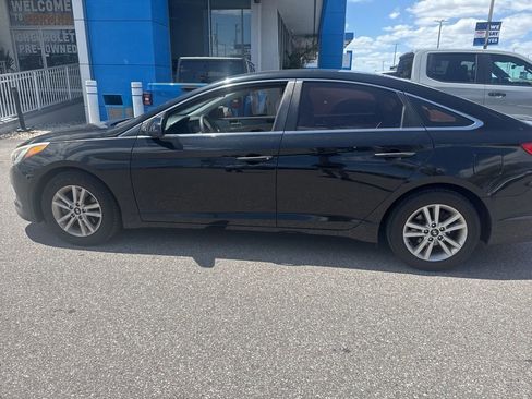 Used 2015 Hyundai Sonata SE image 7