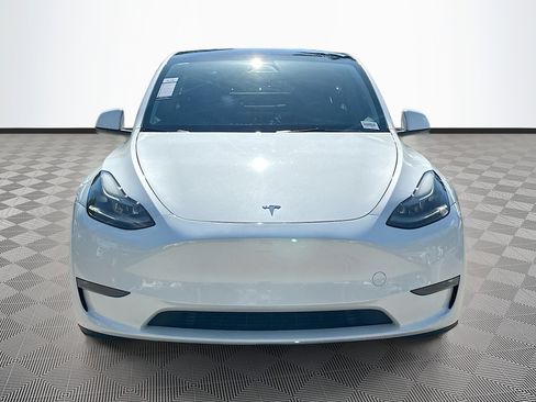 Used 2023 Tesla Model Y Performance image 2