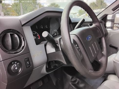Used 2013 Ford F450 XL image 10