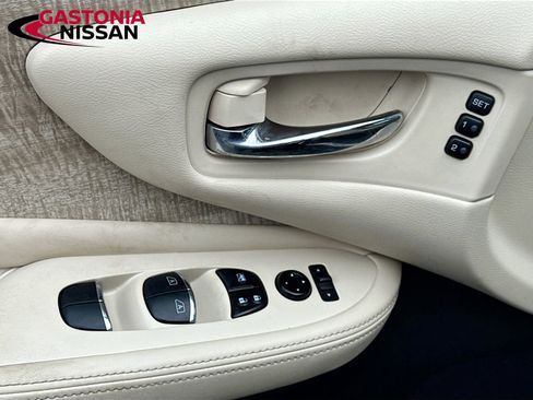 Used 2023 Nissan Murano SL image 23