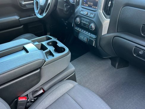 Used 2022 Chevrolet Silverado 1500 Custom image 15