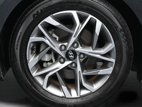 Used 2022 Hyundai Sonata SEL w/ Convenience Package FWD image 10