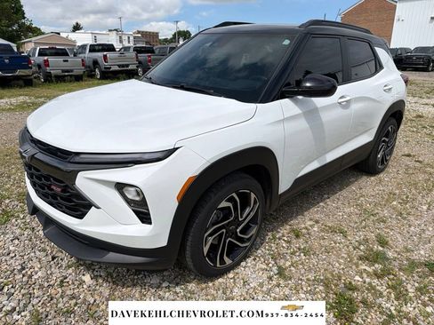 Used 2024 Chevrolet TrailBlazer RS w/ Driver Confidence Package FWD image 1