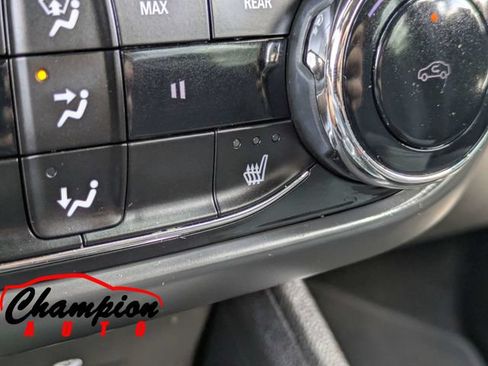 Used 2021 Chevrolet TrailBlazer RS w/ Technology Package FWD image 25
