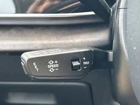 Used 2020 Audi Q8 Premium Plus w/ Premium Plus Package image 37