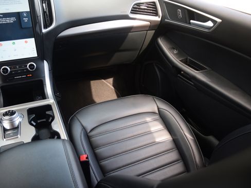 Used 2024 Ford Edge SEL w/ Convenience Package AWD/4WD image 13