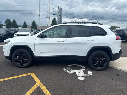 Used 2023 Jeep Cherokee Altitude Lux w/ Lux Elite Package AWD/4WD image 5