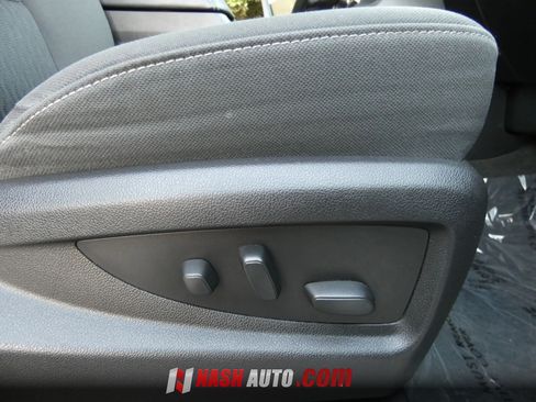 Used 2018 GMC Yukon SLE w/ Convenience Package AWD/4WD image 28