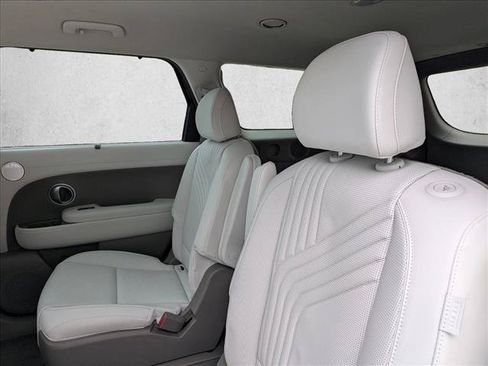 Used 2026 Hyundai Palisade SEL FWD image 19