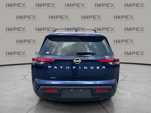 Used 2025 Nissan Pathfinder SV FWD image 4