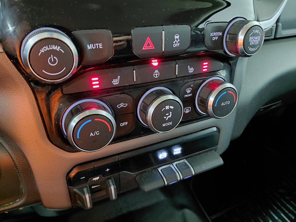 Certified 2019 RAM 2500 Big Horn AWD/4WD image 36