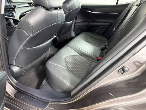 Used 2024 Toyota Camry SE image 20