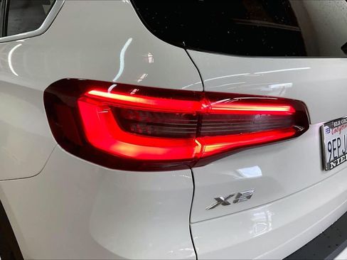 Used 2023 BMW X5 xDrive40i w/ Parking Assistance Package image 31