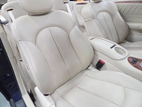 Used 2008 Mercedes-Benz CLK 350 Cabriolet image 35